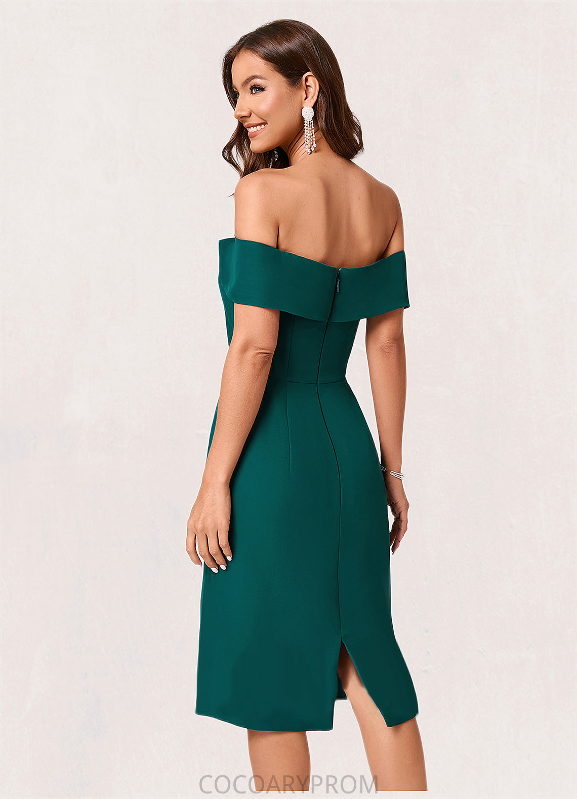 Poll Sheath/Column Off the Shoulder Knee-Length Chiffon Cocktail Dress With Ruffle DA8P0022340