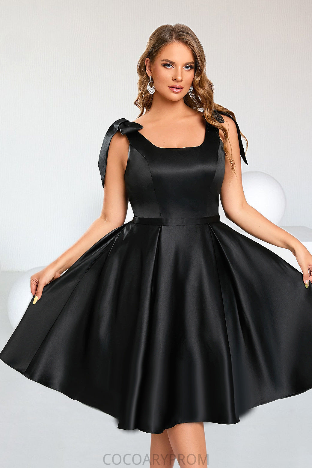 Moriah A-line Square Knee-Length Satin Homecoming Dress With Bow DA8P0020556