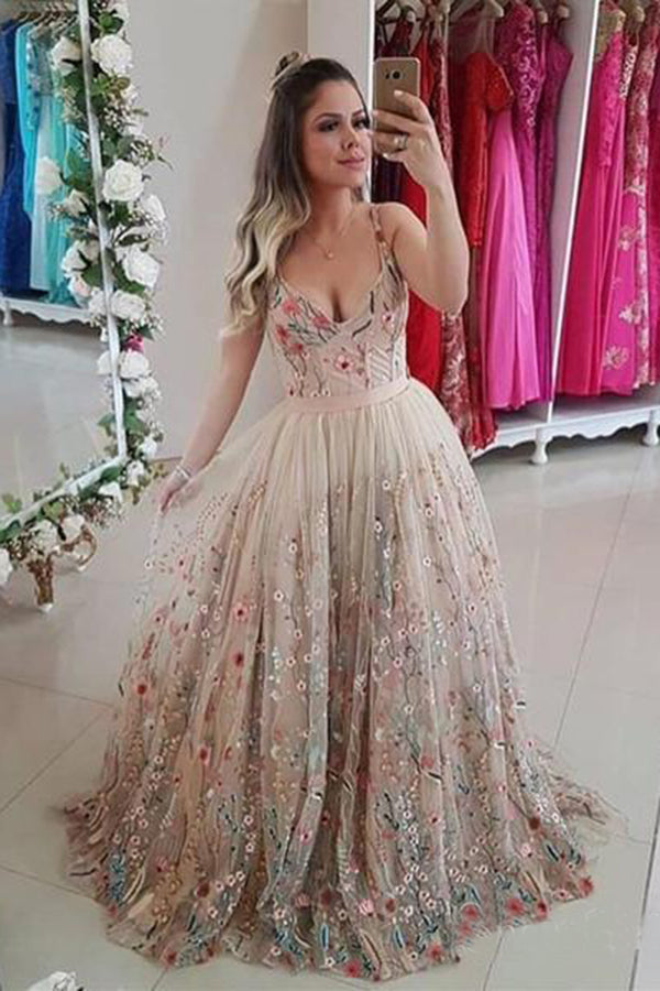 Charming Spaghetti Straps Flower Appliques V Neck Prom Dresses