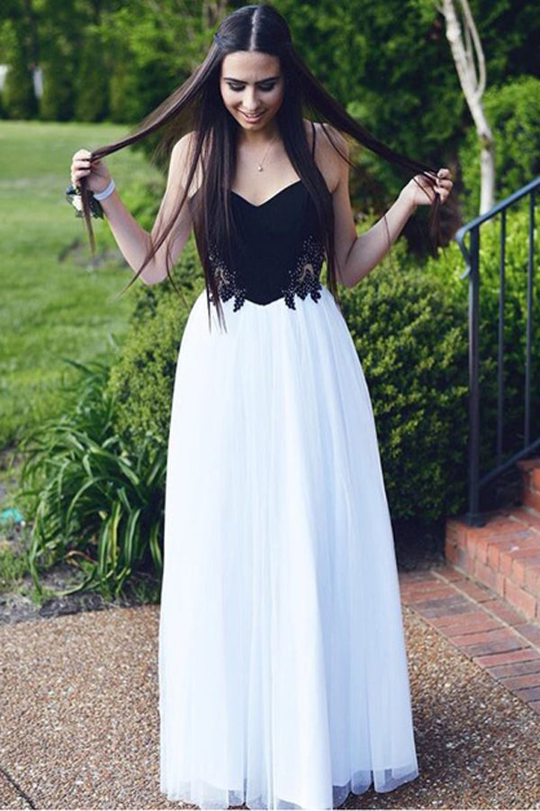 Black White A Line Floor Length V Neck Spaghetti Appliques Prom Dresses