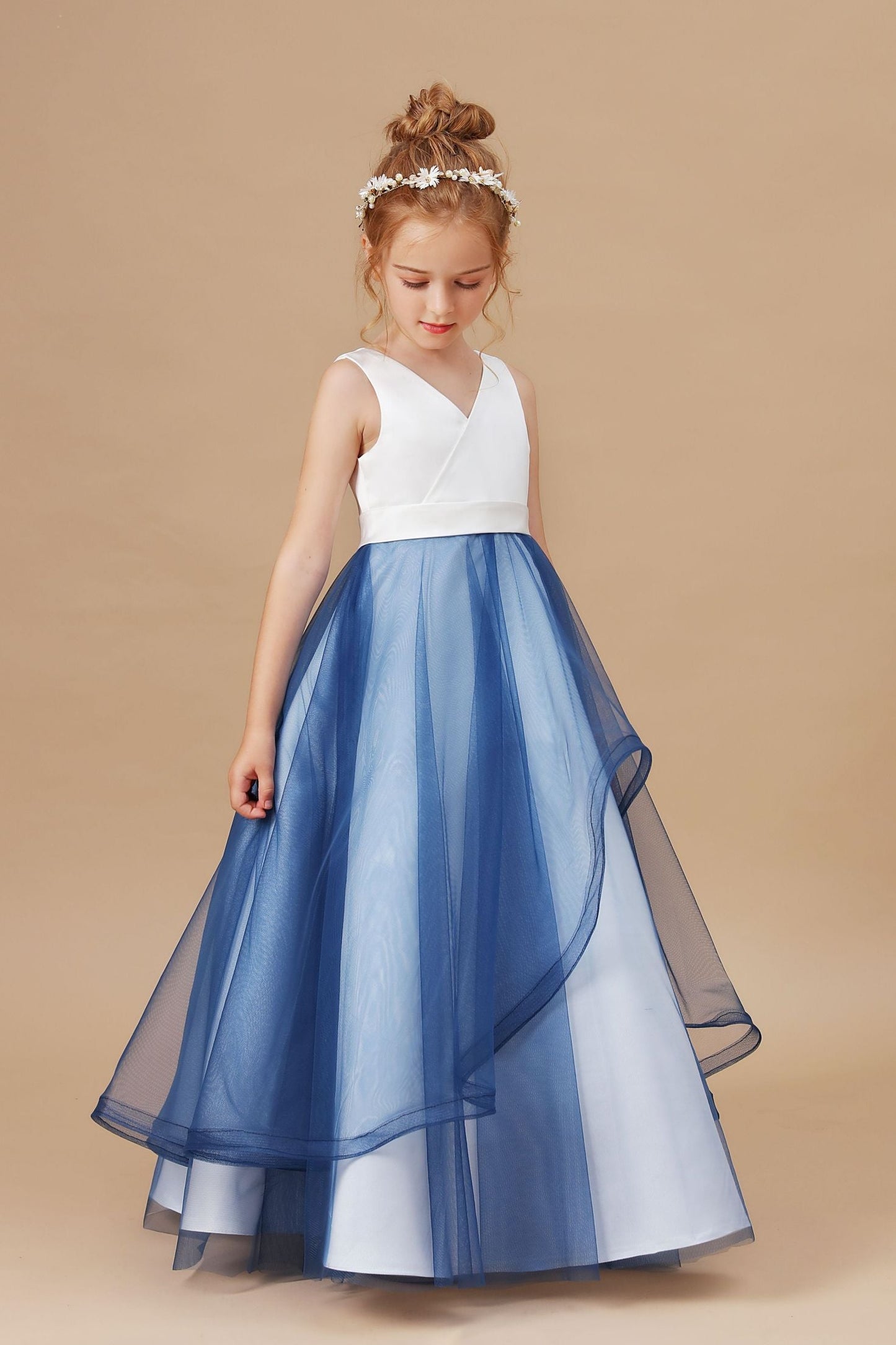 Sweetheart Trumpet SLeeveless V-neck Tulle Stain Flower Girl Dresses