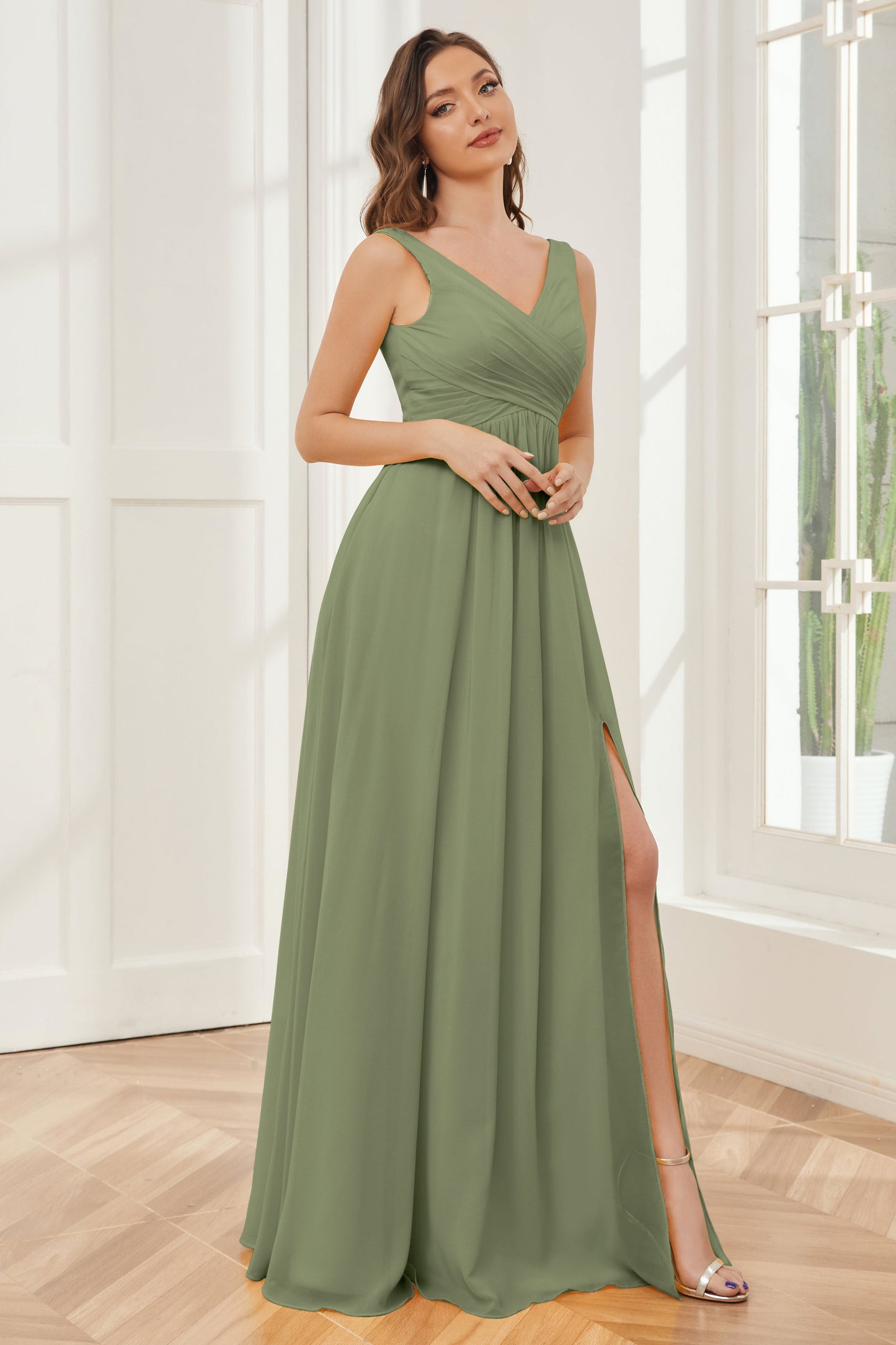 Column V-neck Chiffon Long Bridesmaid Dresses